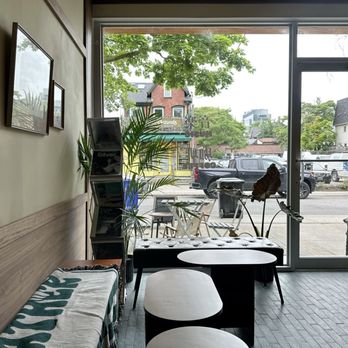 Rooms Coffee 17 Baldwin - Coffee & Tea Near Me - Toronto, Ontario Rooms Coffee 17 Baldwin - Coffee & Tea Near Me - Toronto, Ontario