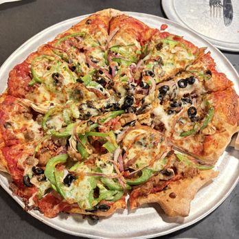 Fox's Pizza Den - 14 inch pizza - Pizza Near Me - Prattville, Alabama