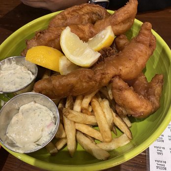 Russian River Brewing - 4 piece fish and chips - Brewpubs Near Me - Windsor, California Russian River Brewing - 4 piece fish and chips - Brewpubs Near Me - Windsor, California