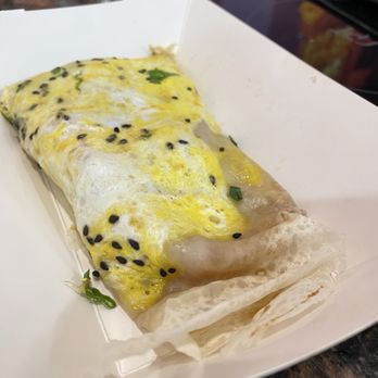 Auntie Qiu Kitchen - Crepe wrapped with egg and crunchy filling - Shanghainese Near Me - Arcadia, California
