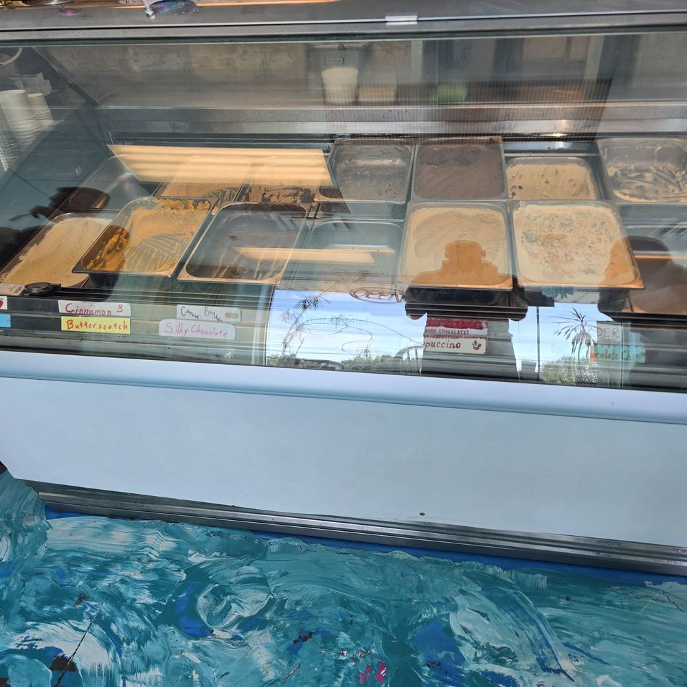 WooHoo Ice Cream - Inside - Ice Cream & Frozen Yogurt Near Me - Anchorage, Alaska