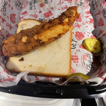 Fry the Coop - Chicken tender - American Near Me - Oak Lawn, Illinois Fry the Coop - Chicken tender - American Near Me - Oak Lawn, Illinois