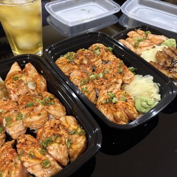 Mix Sushi Bar - Seared Salmon 10PC - Sushi Bars Near Me - Bellevue, Washington