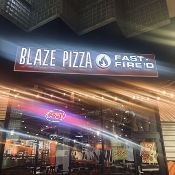 Blaze Pizza - hella nice spot - Pizza Near Me - San Francisco, California Blaze Pizza - hella nice spot - Pizza Near Me - San Francisco, California