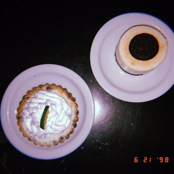 Freesoulcaffe - Key lime pie and Oreo cheesecake - Vegan Near Me - Tustin, California Freesoulcaffe - Key lime pie and Oreo cheesecake - Vegan Near Me - Tustin, California