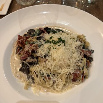 El Dorado Kitchen - Fettuccini - New American Near Me - Sonoma, California El Dorado Kitchen - Fettuccini - New American Near Me - Sonoma, California