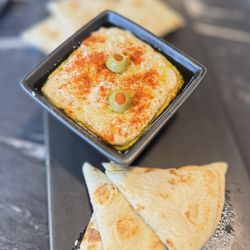 Noon Cafe - Hummus
