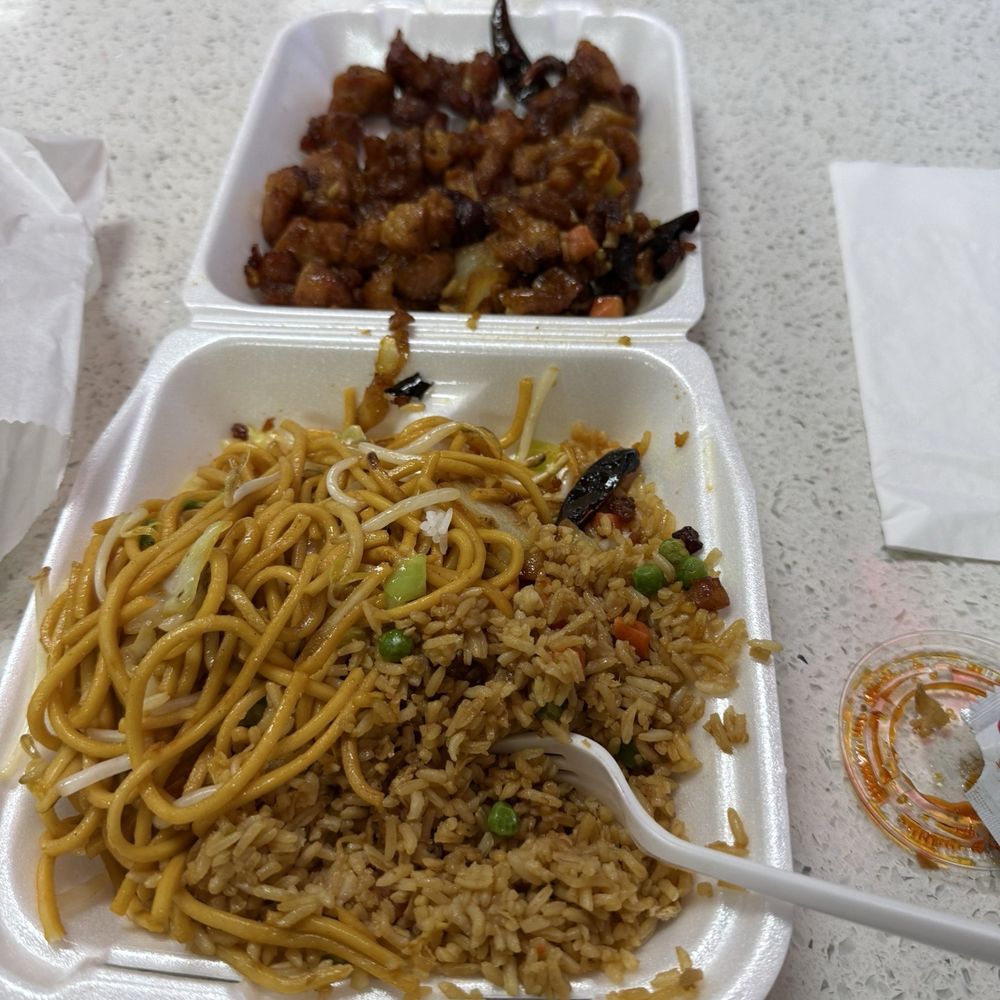 Magic Wok Chinese Food - Tasteless, bland noodles and terrible fried rice - Chinese Near Me - Pico Rivera, California Magic Wok Chinese Food - Tasteless, bland noodles and terrible fried rice - Chinese Near Me - Pico Rivera, California