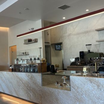 Coffee2Me - Nice interior - Coffee & Tea Near Me - Los Angeles, California Coffee2Me - Nice interior - Coffee & Tea Near Me - Los Angeles, California