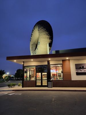 Randy's Donuts by null