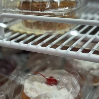 Caramel Cow - Bakeries Near Me - DeFuniak Springs, Florida
