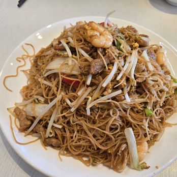 Phoenix Restaurant - Country style fried vermicelli - Chinese Near Me - Markham, Ontario