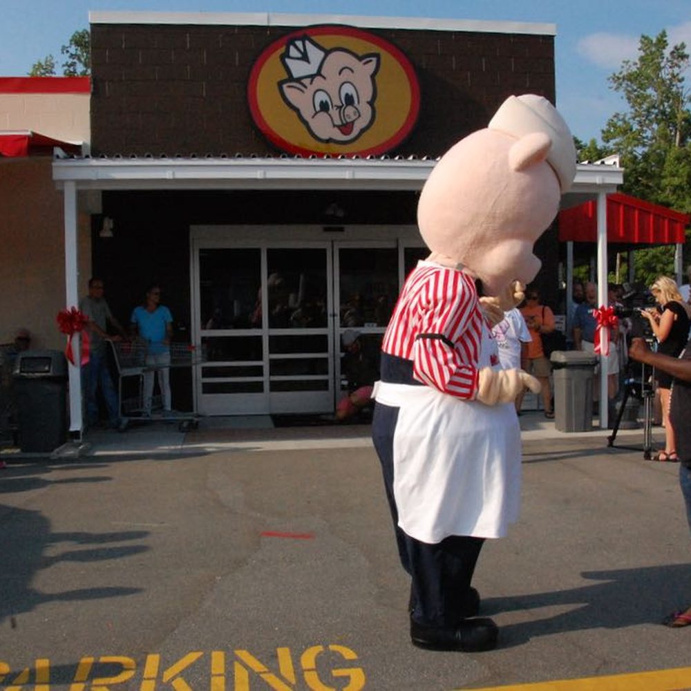 Piggly Wiggly - The Front! Image courtesy of http://towndock.net/news/the-piglet-opens - Grocery Near Me - Oriental, North Carolina Piggly Wiggly - The Front! Image courtesy of http://towndock.net/news/the-piglet-opens - Grocery Near Me - Oriental, North Carolina