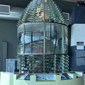 NorthHead Lighthouse - this is the retired Fresnel Lens made in France for the lighthouse Signal light, 20 miles to sea. - Parks Near Me - Ilwaco, Washington NorthHead Lighthouse - this is the retired Fresnel Lens made in France for the lighthouse Signal light, 20 miles to sea. - Parks Near Me - Ilwaco, Washington