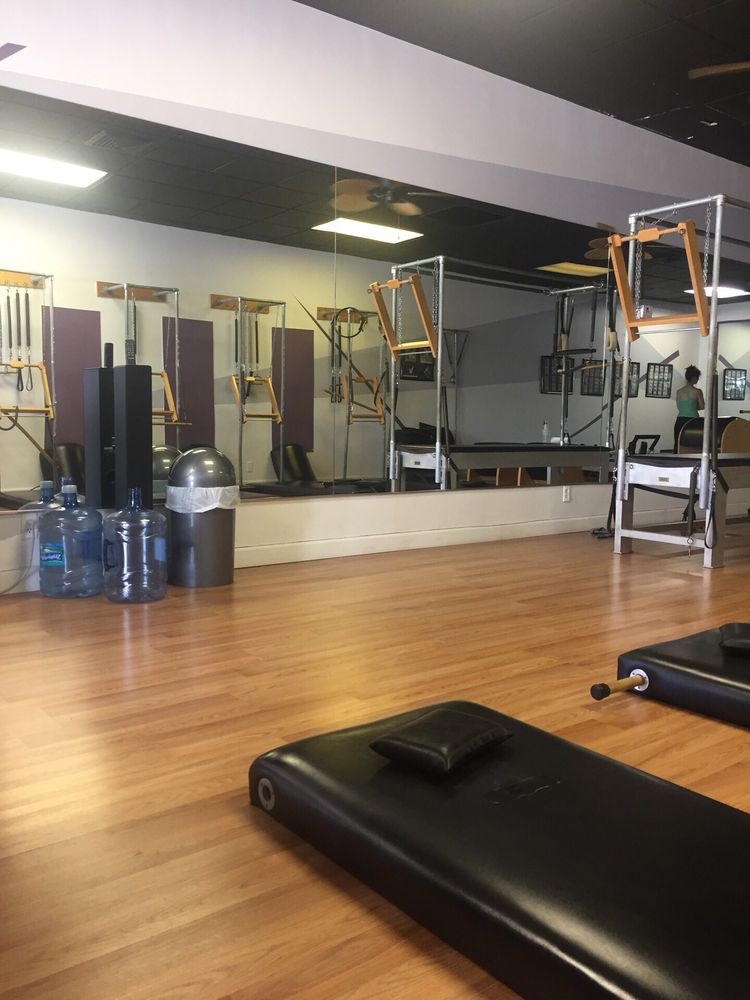 Pilates Institute of Ft Lauderdale Logo