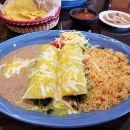 Spinach Enchiladas - Everything was delicious! Spinach Enchiladas - Everything was delicious!