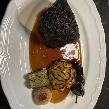 Aragon Tavern - Excellent entree; taste and presentation. Certified Piedmontese Sirloin duchess potatoes, seasonal vegetables, jus. - Cocktail Bars Near Me - Lincoln, Nebraska