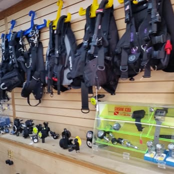 Sunshine Scuba School-Largo - Inside the store. - Dive Shops Near Me - Largo, Florida Sunshine Scuba School-Largo - Inside the store. - Dive Shops Near Me - Largo, Florida
