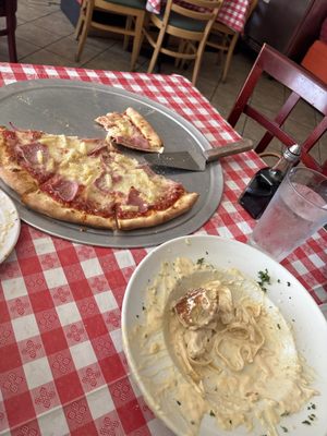 Mario's Pizza by null