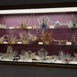 Tyler Rose Museum - Rose queen crowns