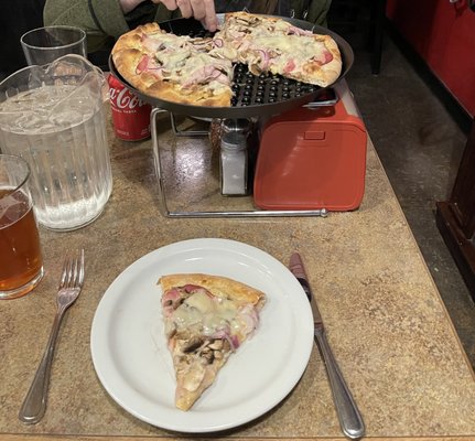 Local Myth Pizza by null