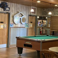 John's Place - Sunglass lighting