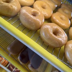 Route 66 Donut - Donut counter