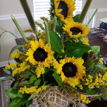 Flowers N' More - Flowers N'More birthday flowers ordered in Tn over phone - Florists Near Me - Murfreesboro, Tennessee
