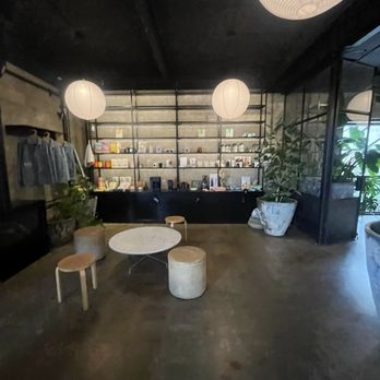 Freelance Coffee Project - Seating - Coffee & Tea Near Me - Newport Beach, California