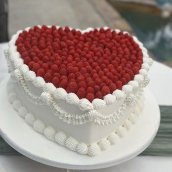 Cinderella Cakes - Desserts Near Me - Anaheim, California