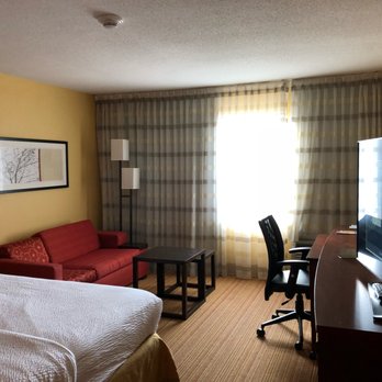 Courtyard by Marriott Newport News Yorktown - Hotels Near Me - Yorktown, Virginia