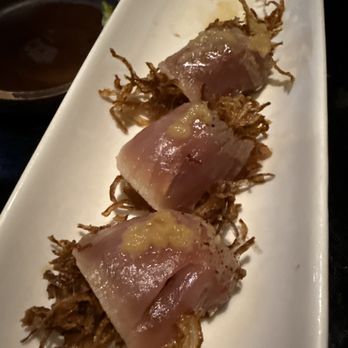 Crazy Rock'N Sushi - Supposed to be garlic roll, but it's more like onion roll - Sushi Bars Near Me - Glendale, California Crazy Rock'N Sushi - Supposed to be garlic roll, but it's more like onion roll - Sushi Bars Near Me - Glendale, California