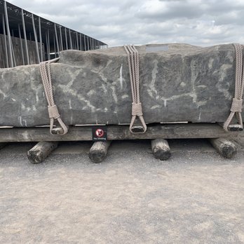Stonehenge - 28 ton stone - Landmarks & Historical Buildings Near Me - Amesbury, WIL Stonehenge - 28 ton stone - Landmarks & Historical Buildings Near Me - Amesbury, WIL
