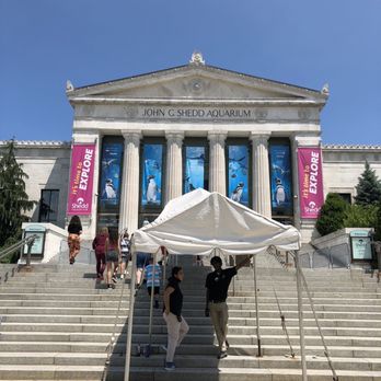 Shedd Aquarium - 2 entrances - Aquariums Near Me - Chicago, Illinois