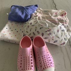 Finders Keepers - Great deals - pink tags were 50% off!