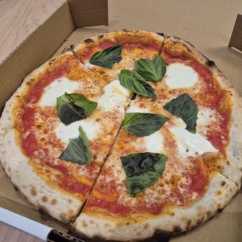 Gatto Pazzo - Margherita - Pizza Near Me - Boston, Massachusetts Gatto Pazzo - Margherita - Pizza Near Me - Boston, Massachusetts