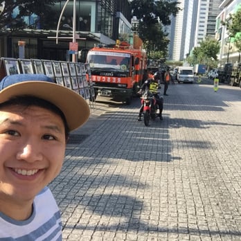 Bonifacio High Street - Shopping Centers Near Me - Taguig, NCR Bonifacio High Street - Shopping Centers Near Me - Taguig, NCR