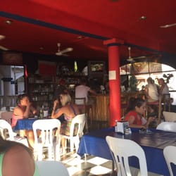 Mom's Bar & Grill - Bar area