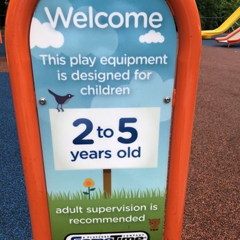 Belleville Park - Young kids can play on the left side - Parks Near Me - Belleville, New Jersey