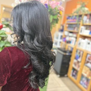 Vivi Salon & Spa - Hair Salons Near Me - Mill Creek, Washington Vivi Salon & Spa - Hair Salons Near Me - Mill Creek, Washington