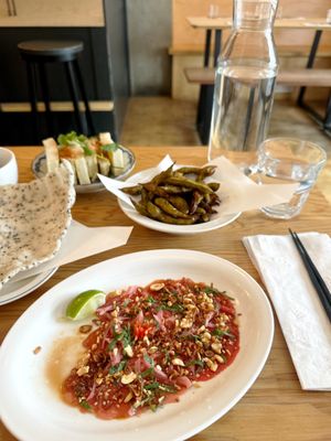 Kaminari Ramen Bar by null