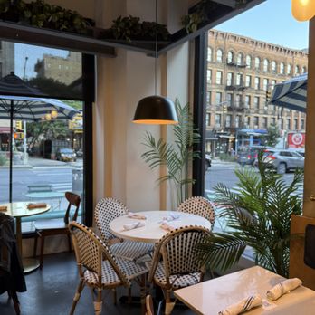 Bluestone Lane Upper West Side Café - interior - Coffee & Tea Near Me - New York, New York Bluestone Lane Upper West Side Café - interior - Coffee & Tea Near Me - New York, New York