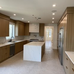 US Modern Cabinet - Full kitchen remodel
