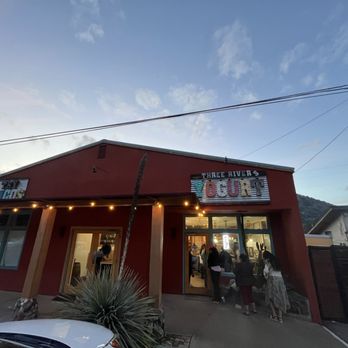 Three Rivers Yogurt - Outside - Desserts Near Me - Three Rivers, California Three Rivers Yogurt - Outside - Desserts Near Me - Three Rivers, California