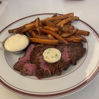 Le Swan - Steak Frites - French Near Me - Toronto, Ontario