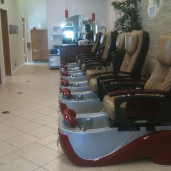 Lynn’s Nails - Spa Chairs - Nail Salons Near Me - Minneapolis, Minnesota Lynn’s Nails - Spa Chairs - Nail Salons Near Me - Minneapolis, Minnesota