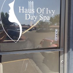 Haus of Ivy - Front door