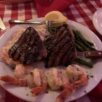 Chez Jay - Steakhouses Near Me - Santa Monica, California