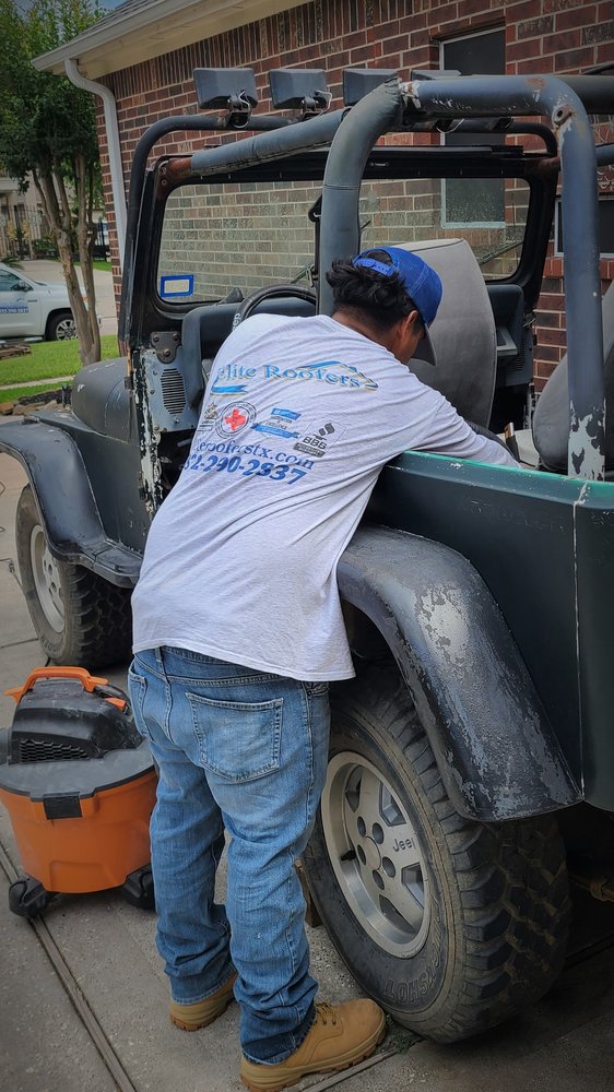 Slide of Elite Roofers