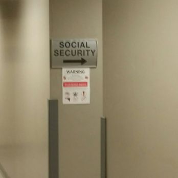 Social Security - Sign on 6th floor down the hall from the elevator noting the way to the entrance. - Public Services & Government Near Me - Los Angeles, California Social Security - Sign on 6th floor down the hall from the elevator noting the way to the entrance. - Public Services & Government Near Me - Los Angeles, California